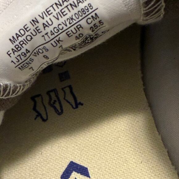 Converse Chuck Taylor All Star Grey Low Top Unisex Shoe Men’s 7 Women’s 9 - Picture 6 of 7